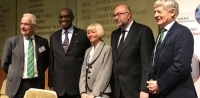 De g. à d.: B. Hervieu, Président de l&#039;AAF, S.E. M. H. Eyebe Ayissi, Ministre camerounais de l&#039;Agriculture et du Développement rural, M. Gendreau-Massaloux, Vice-présidente du GID, S.E.M. S. Travert, Ministre français de l&#039;Agriculture et de l&#039;Alimentation, J. Brulhet, Membre de l&#039;AAF et responsable du programme GID-Agri